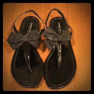 Black bow sandals